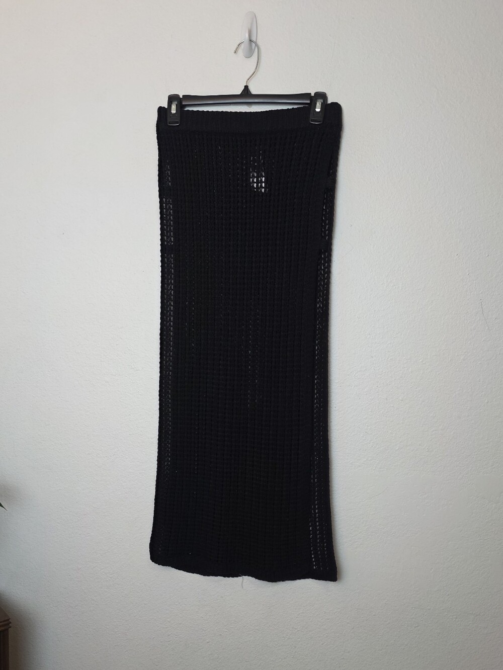 🚨NEW FOREVER 21 Black Crochet Cut Out Maxi Skirt Swim Cover Festival Beach Sz S - Picture 2 of 11